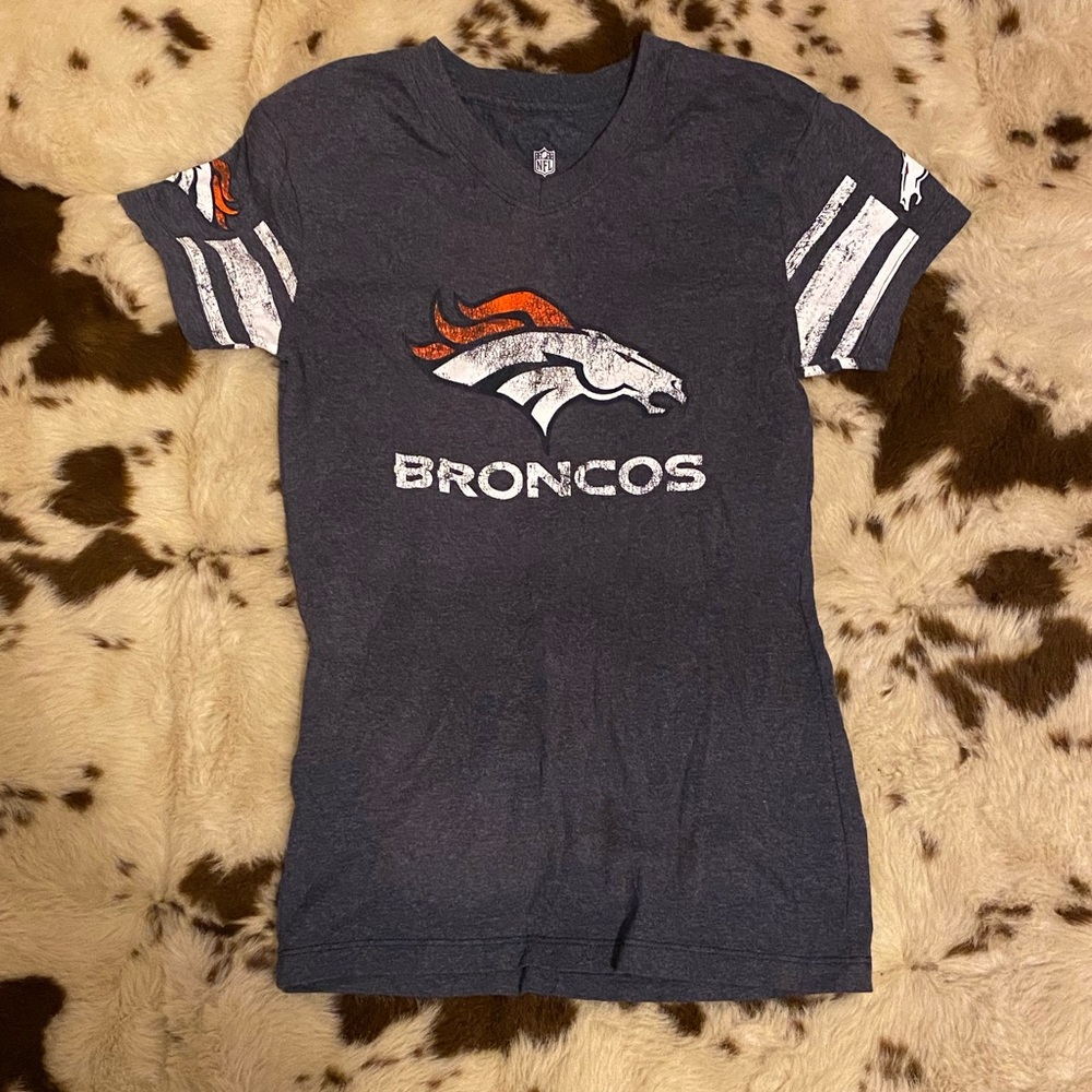 Denver Broncos tee shirt